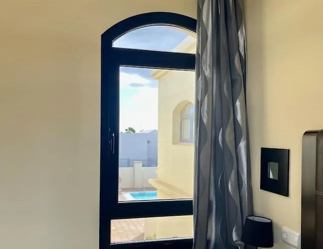 Riviera Park 7a - Air Con- Wi-fi- Uk Channels- 5 Minutes Walking From The Sea *