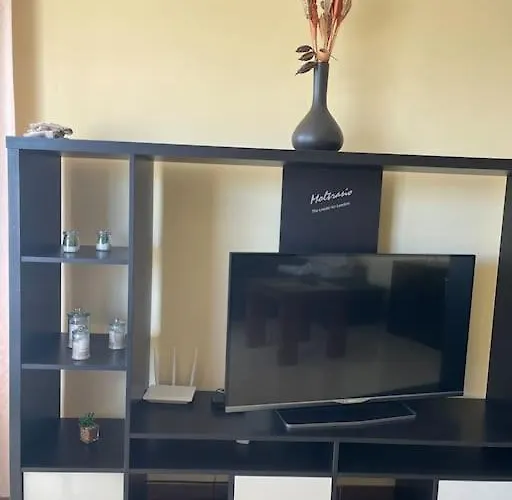 Apartment Riviera Park 7a - Air Con- Wi-fi- Uk Channels- 5 Minutes Walking From The Sea Tias